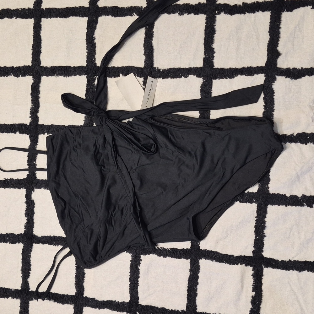NWT S / 6 Vitamin A Black Marilyn One Piece Full Cut Swim Suit Made In USA - Picture 5 of 8